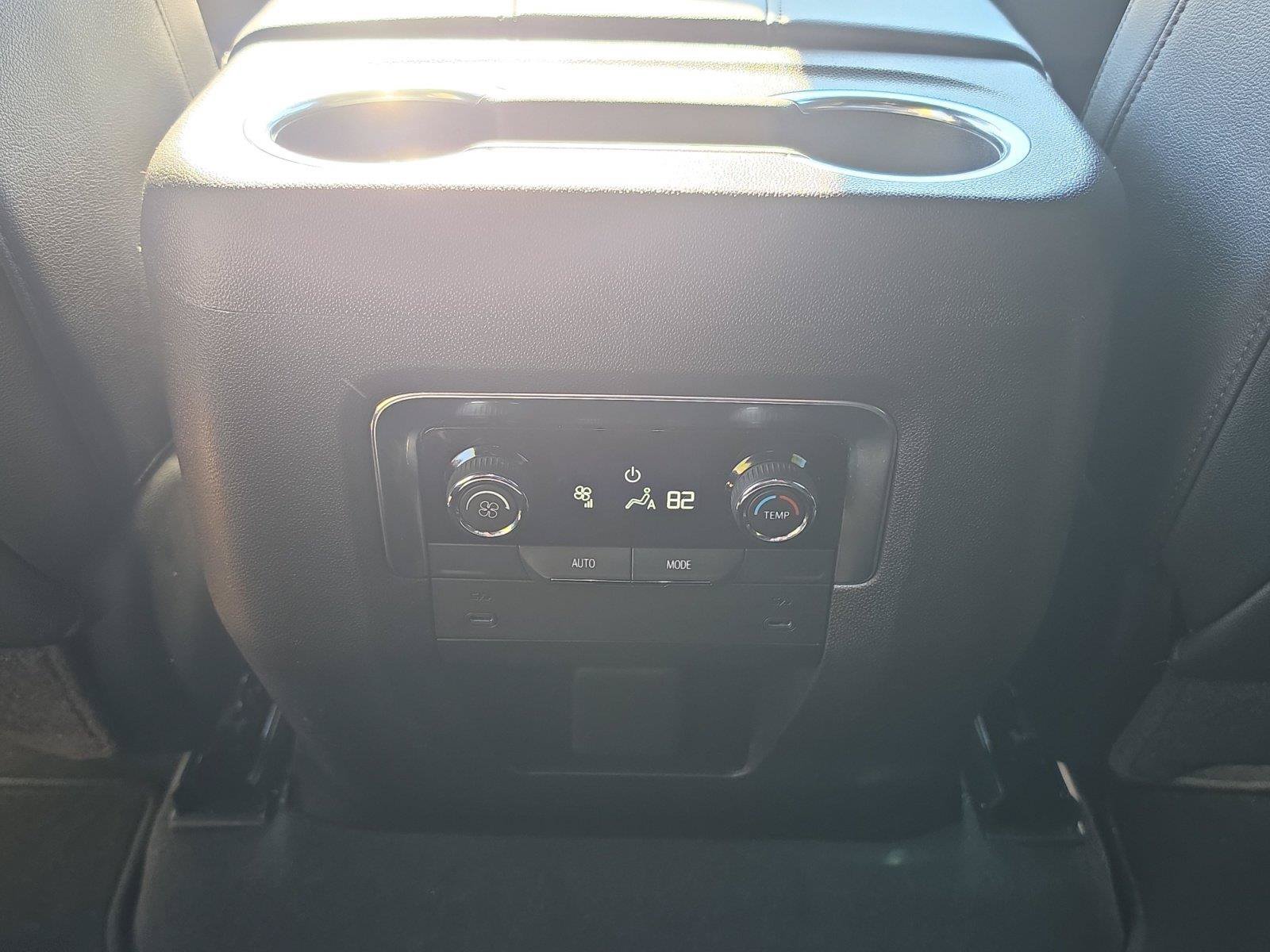 Used 2025 Chevrolet Tahoe LT AWD/4WD image 14
