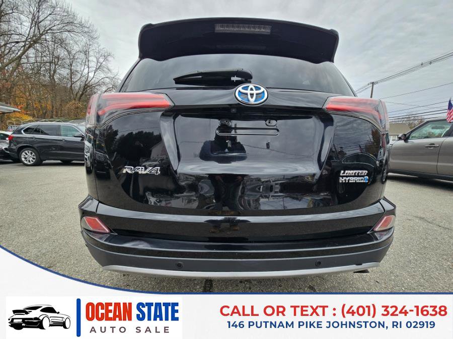 Used 2018 Toyota RAV4 Limited w/ Carpet Mat Package image 4