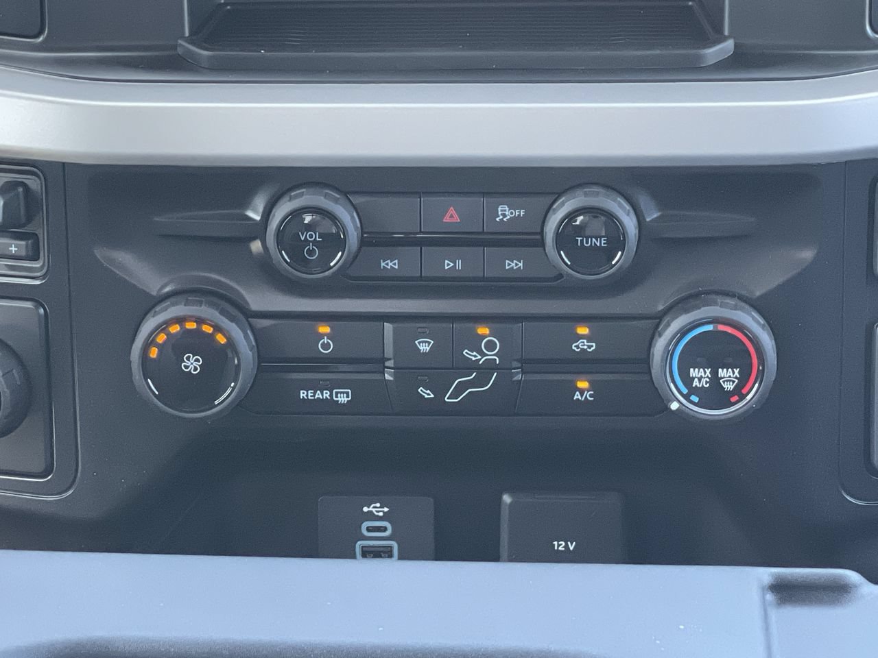 New 2026 Ford F550 2WD Crew Cab Super Duty image 13