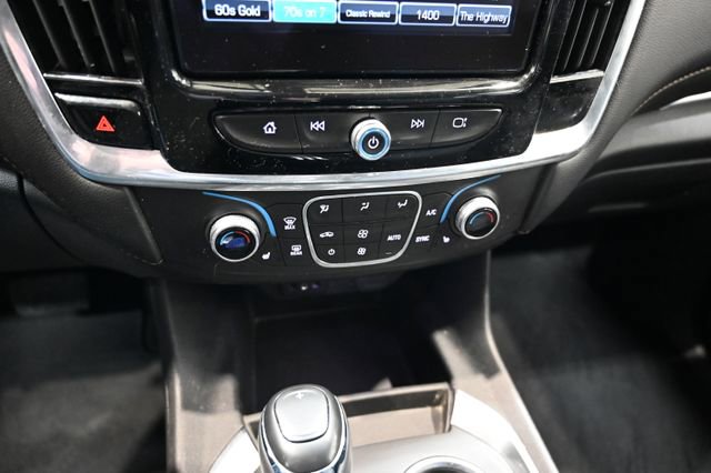 Used 2018 Chevrolet Traverse LT AWD/4WD image 18