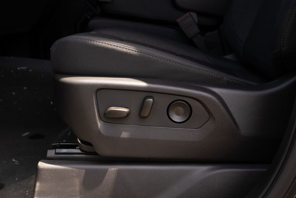 New 2025 Chevrolet Silverado 1500 LT image 20