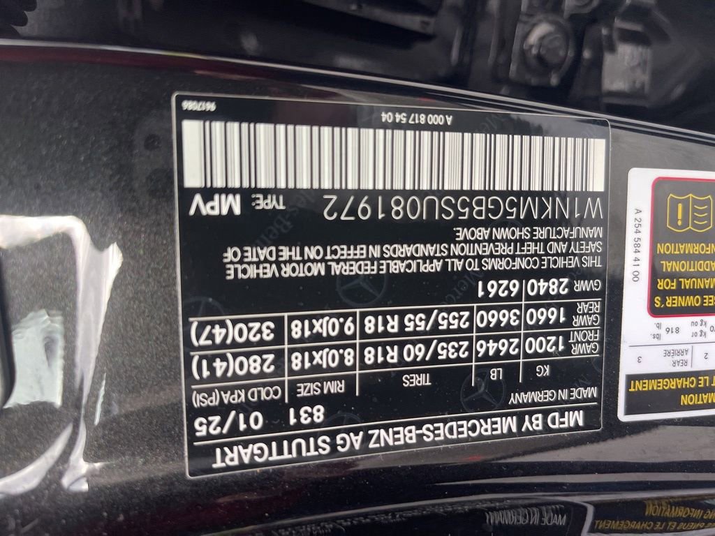 Used 2025 Mercedes-Benz GLC 350e 4MATIC image 33