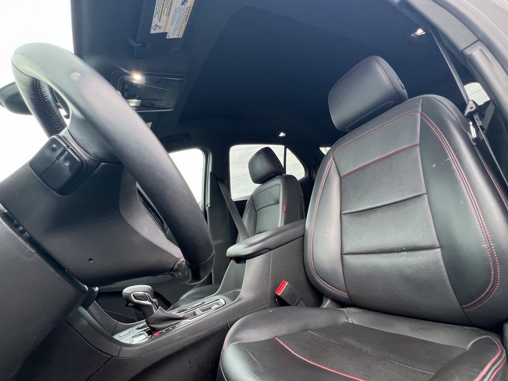 Used 2022 Chevrolet Equinox RS w/ RS Leather Package AWD/4WD image 13