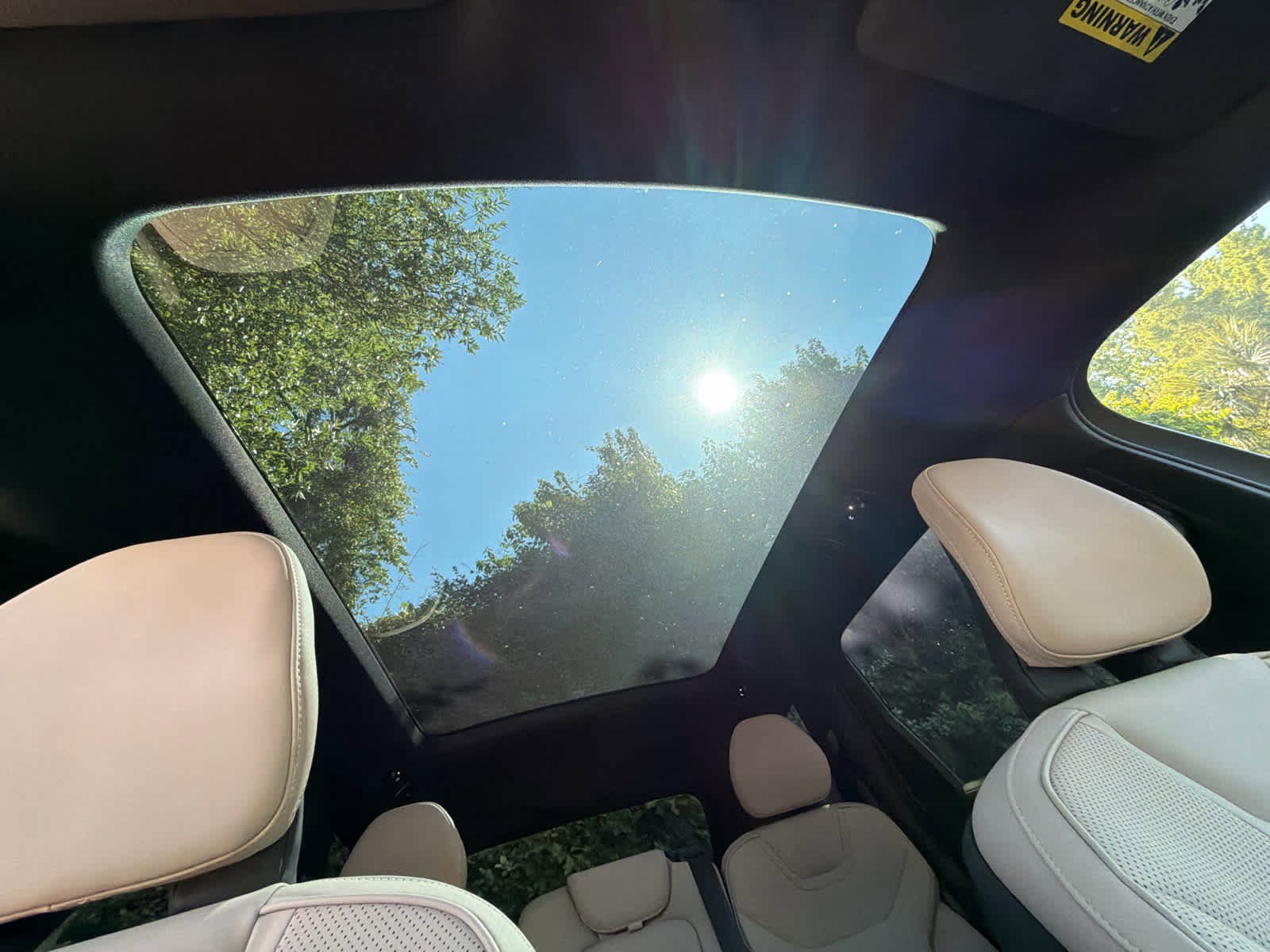 Used 2025 Volvo EX90 Ultra image 18