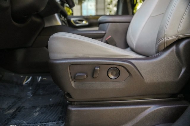 Used 2021 Chevrolet Tahoe LT w/ Luxury Package RWD image 35