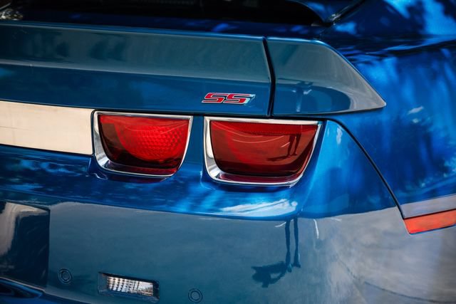 Used 2010 Chevrolet Camaro SS w/ RS Package RWD image 39
