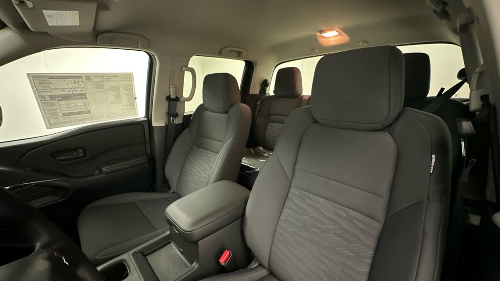 Certified 2025 Nissan Frontier S image 9