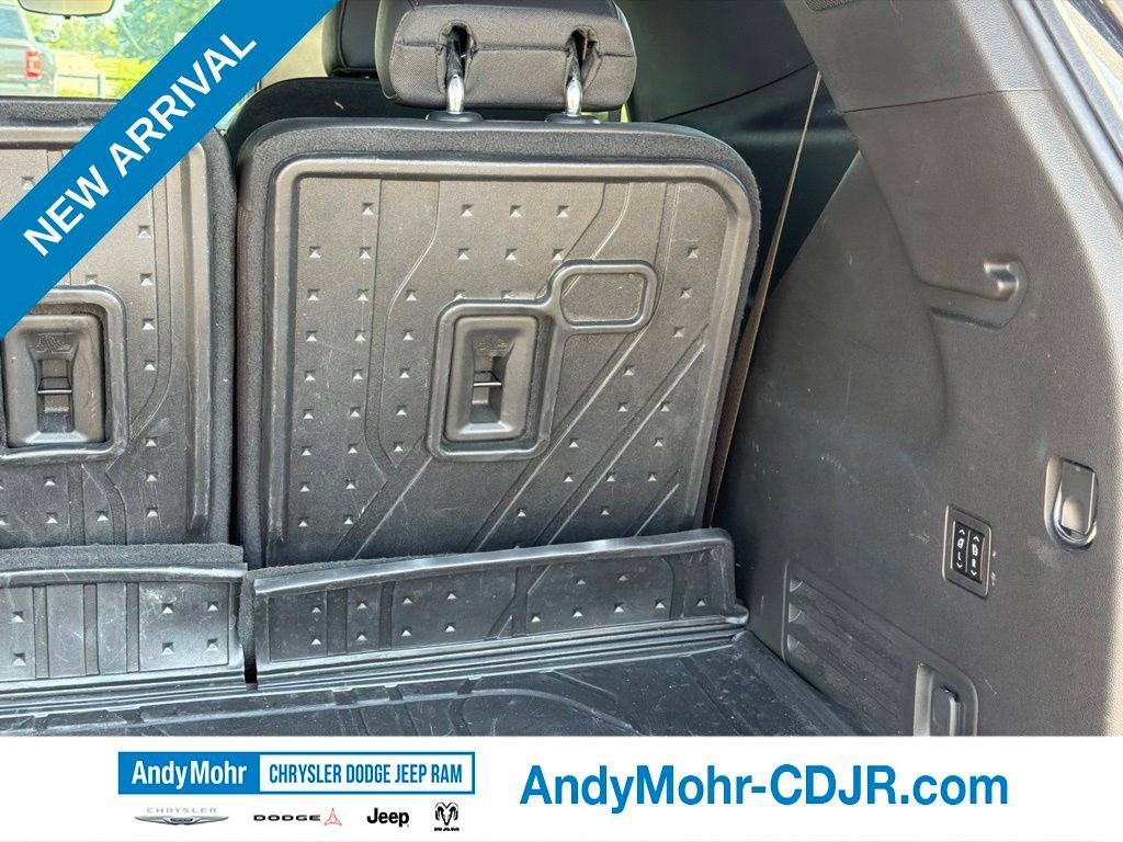Used 2023 Chevrolet Traverse High Country w/ LPO, Floor Liner Package AWD/4WD image 23