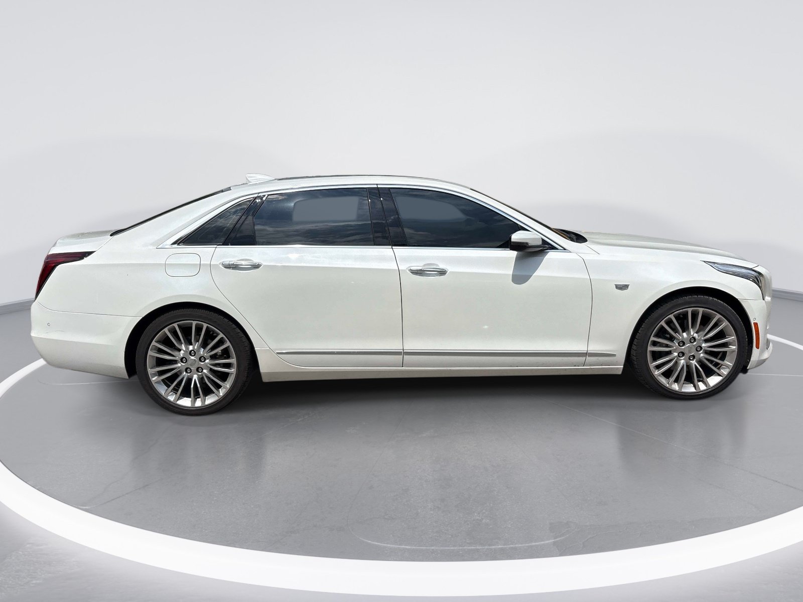 Used 2018 Cadillac CT6 Premium Luxury w/ Active Chassis Package AWD/4WD image 9