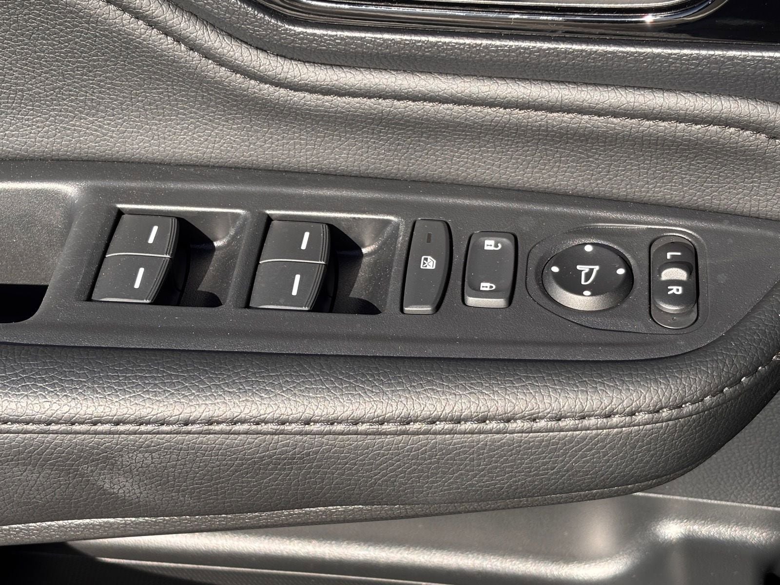 Certified 2025 Honda Odyssey Touring image 21