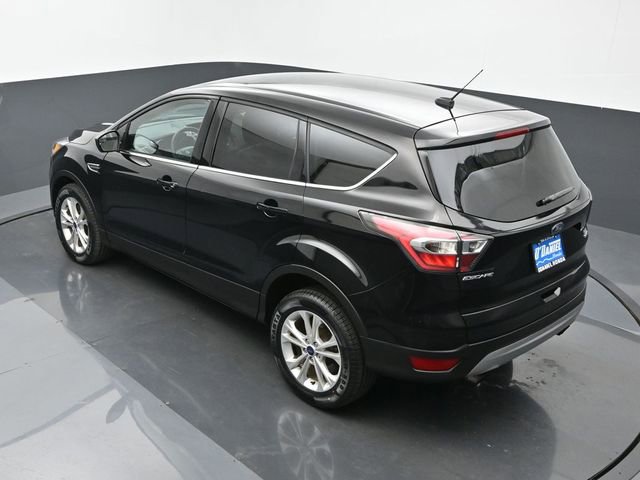 Used 2017 Ford Escape SE image 14