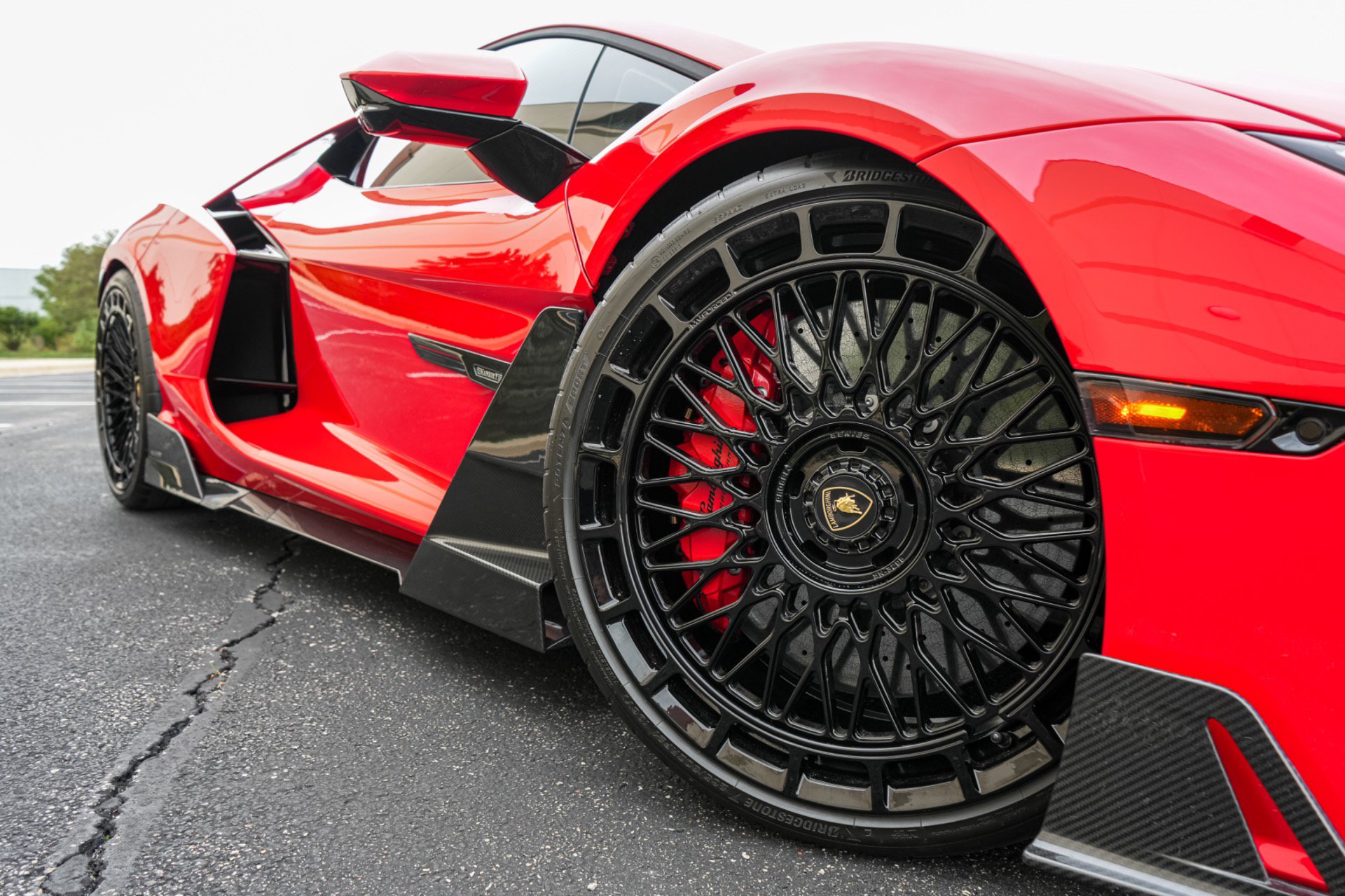 Used 2025 Lamborghini Revuelto AWD/4WD image 5