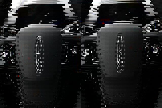 New 2026 Lincoln Aviator Reserve image 38