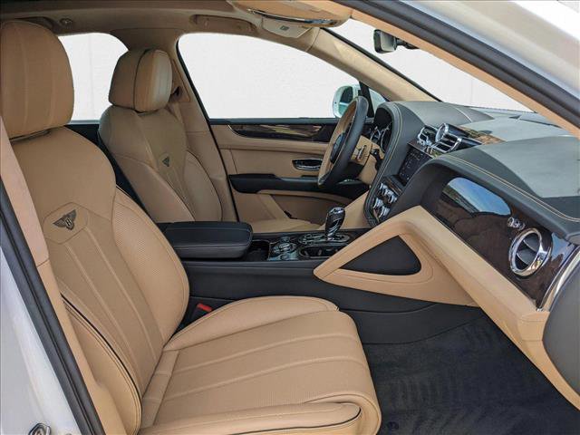 Used 2023 Bentley Bentayga image 21