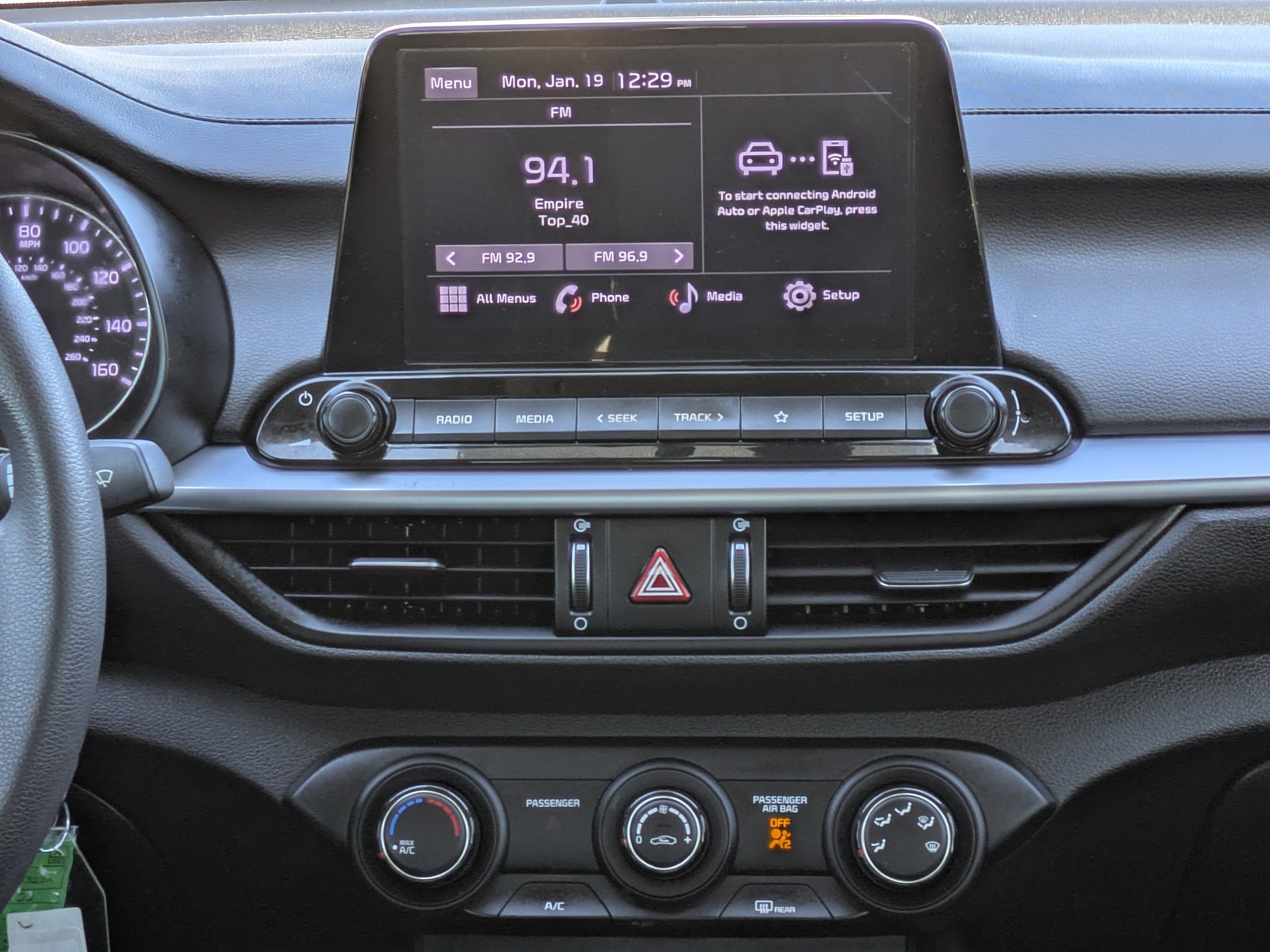 Certified 2022 Kia Forte LXS w/ LXS Technology Package image 18