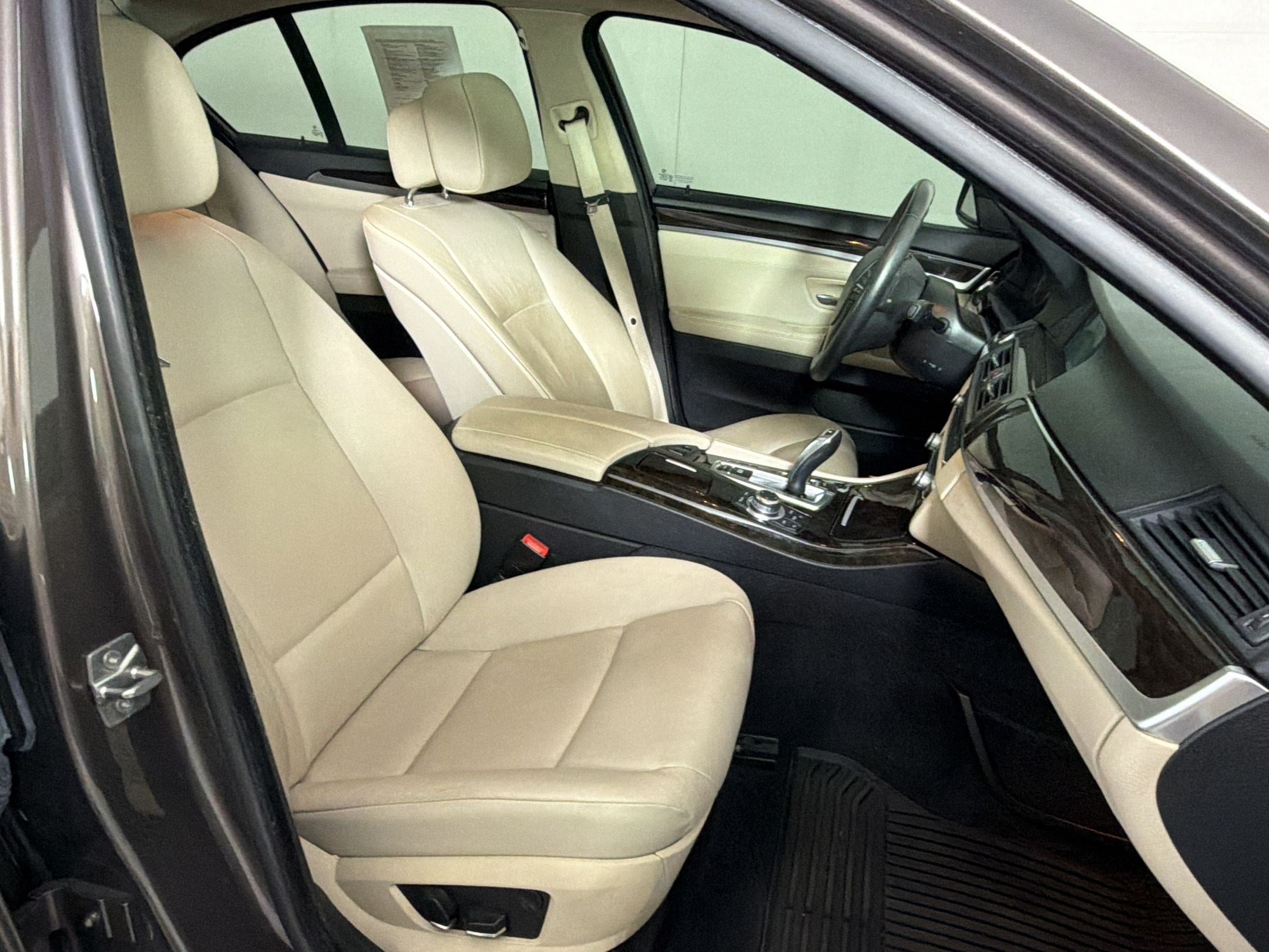 Used 2012 BMW 535i xDrive Sedan AWD/4WD image 24