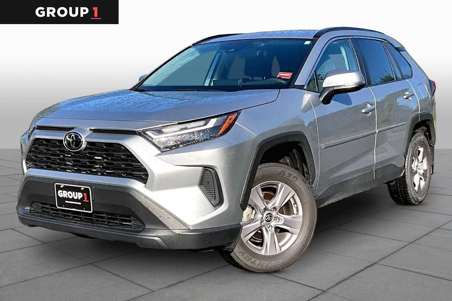 Used 2025 Toyota RAV4 XLE w/ Weather Package