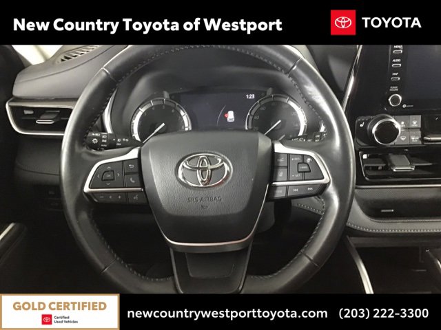 Certified 2022 Toyota Highlander XLE image 11
