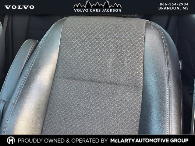 Used 2022 Buick Encore Preferred AWD/4WD image 14
