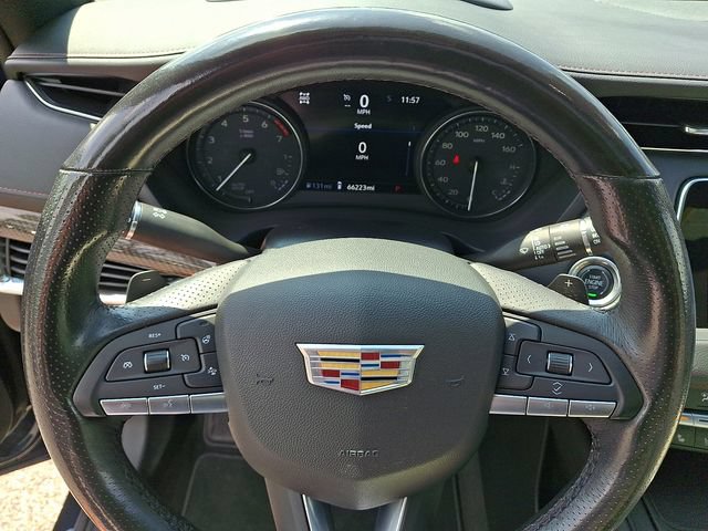 Used 2021 Cadillac XT4 Sport AWD/4WD image 18