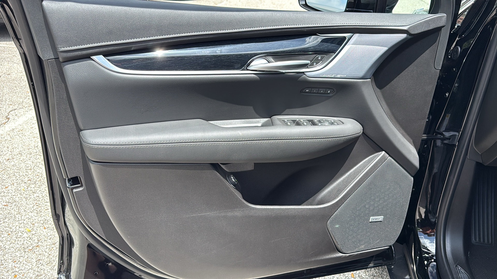 New 2026 Cadillac XT5 Premium Luxury w/ LPO, Floor Liner Package AWD/4WD image 10