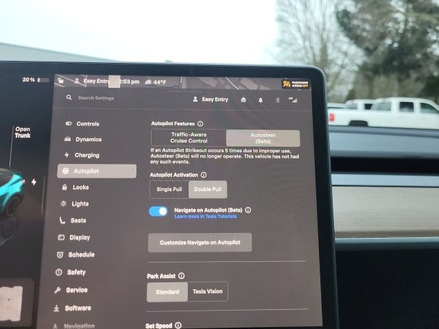 Used 2022 Tesla Model Y Performance image 19