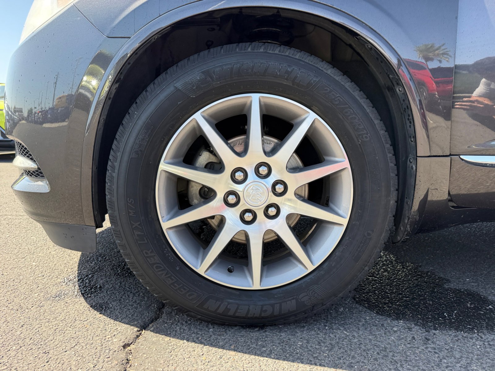 Used 2014 Buick Enclave Leather w/ LPO, Cargo Convenience Pkg FWD image 26