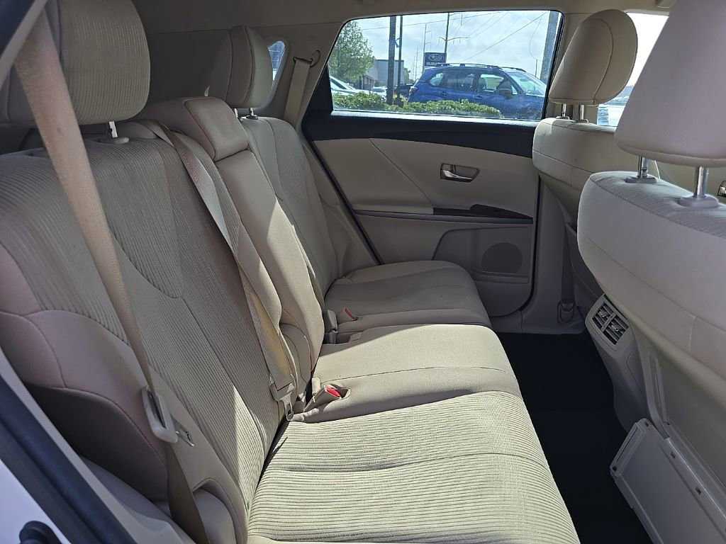 Used 2015 Toyota Venza LE FWD image 14