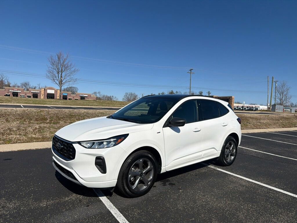 Used 2024 Ford Escape ST-Line w/ Tech Pack #1 video 1