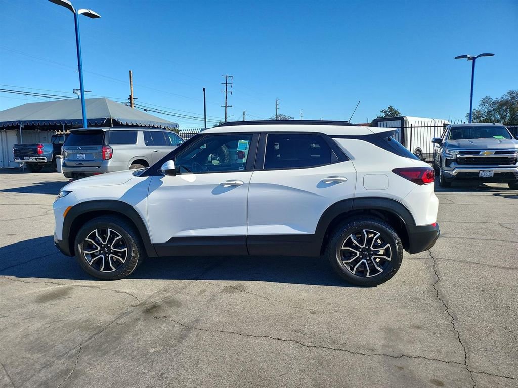 Certified 2025 Chevrolet TrailBlazer ACTIV w/ Convenience Package image 32