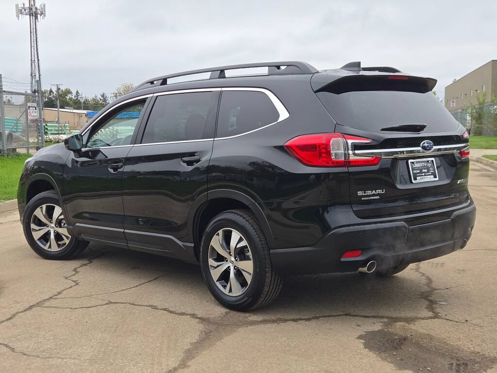 Certified 2025 Subaru Ascent Premium AWD/4WD image 18