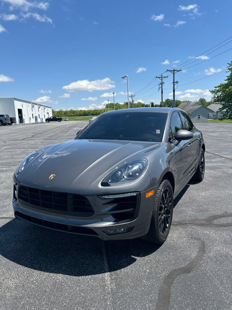 Used 2017 Porsche Macan GTS AWD/4WD image 4