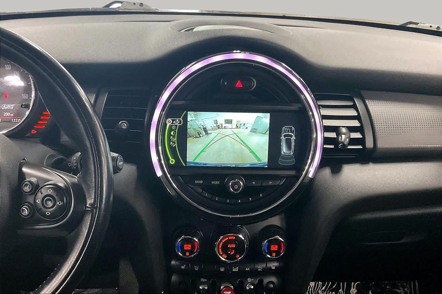 Used 2017 MINI Cooper 2-Door Hardtop FWD image 7