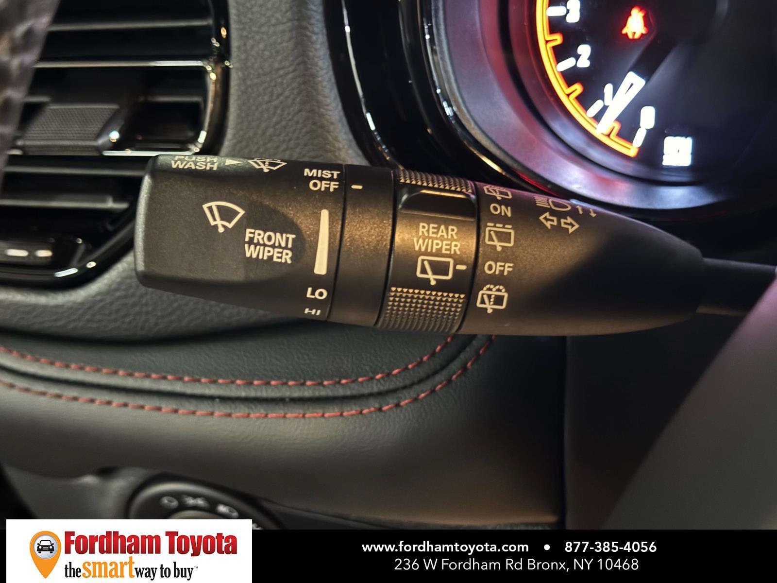 Used 2024 Dodge Durango GT AWD/4WD image 23