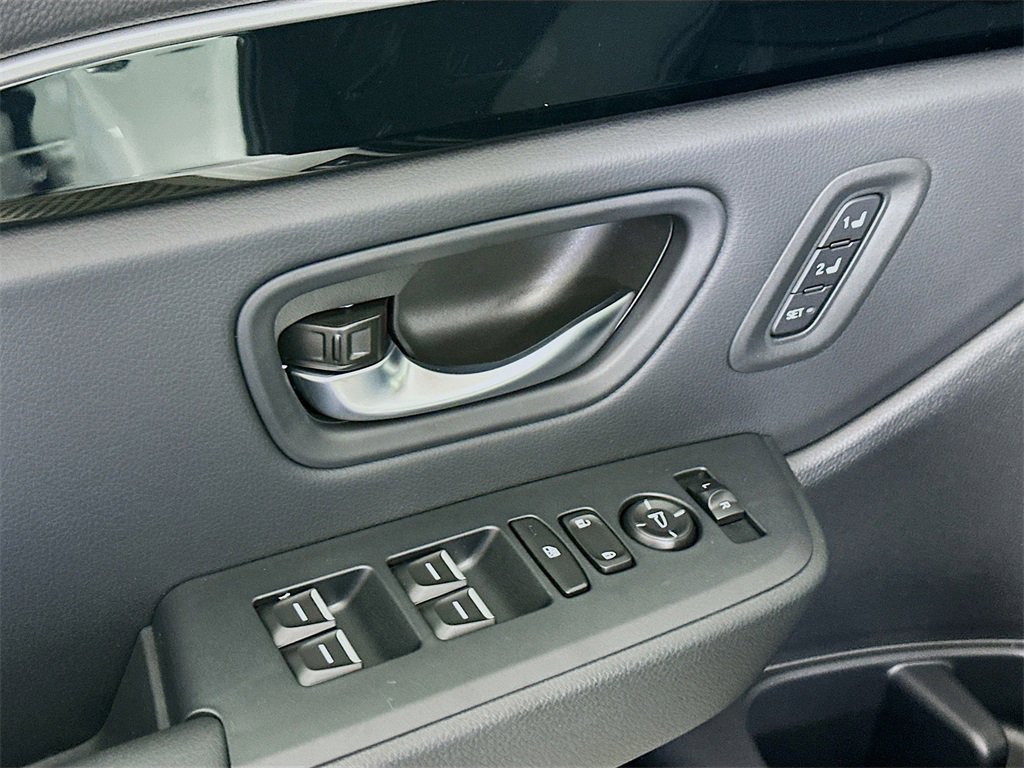 New 2025 Honda Pilot EX-L image 21