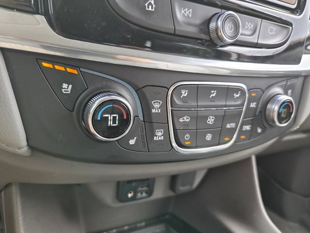 Used 2020 Chevrolet Traverse Premier FWD image 28
