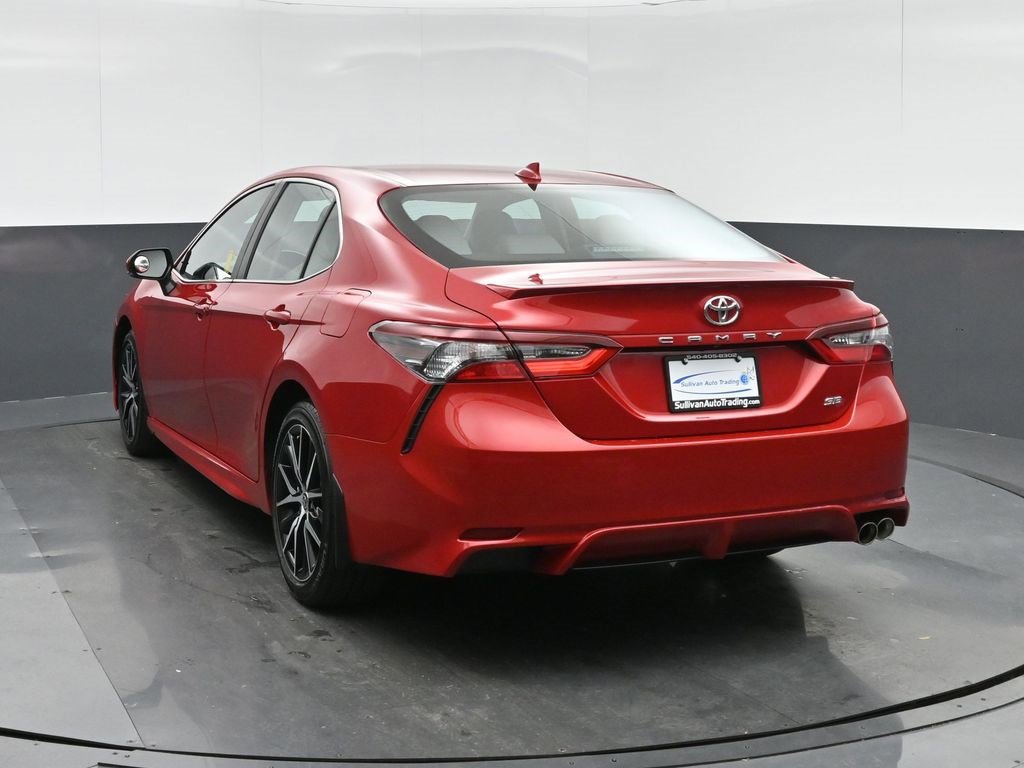 Used 2023 Toyota Camry SE image 5