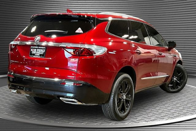 Used 2023 Buick Enclave Essence w/ Sport Touring Edition AWD/4WD image 6