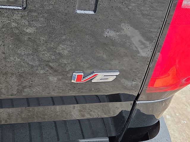 Used 2022 Chevrolet Colorado Z71 w/ Z71 Midnight Edition image 31