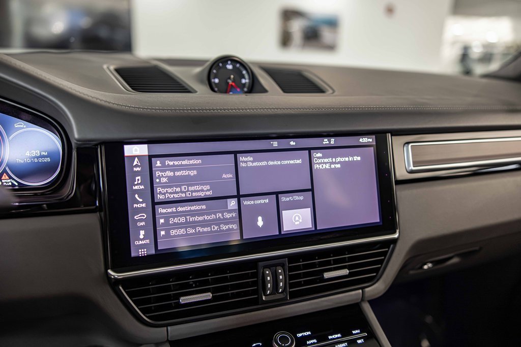 Used 2021 Porsche Cayenne GTS image 29