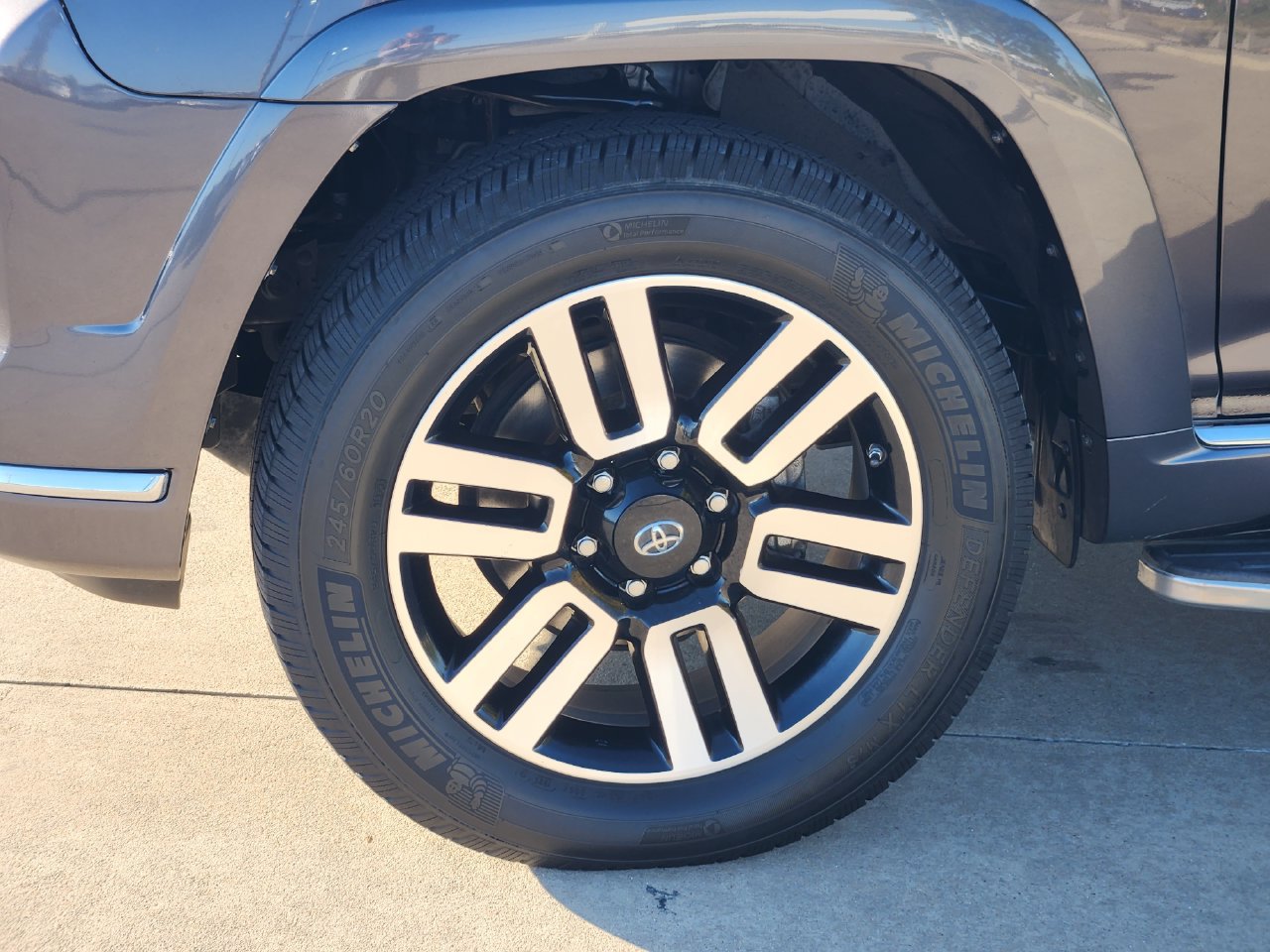 Used 2017 Toyota 4Runner Limited AWD/4WD image 11