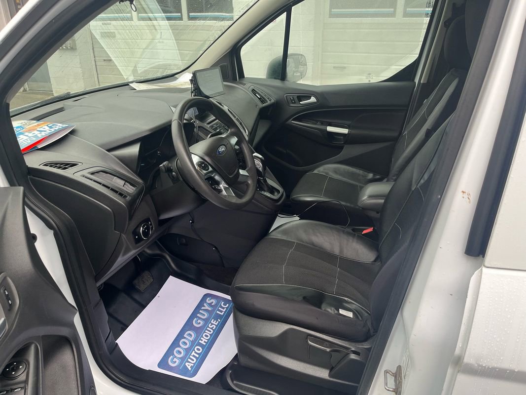 Used 2016 Ford Transit Connect XLT FWD image 7