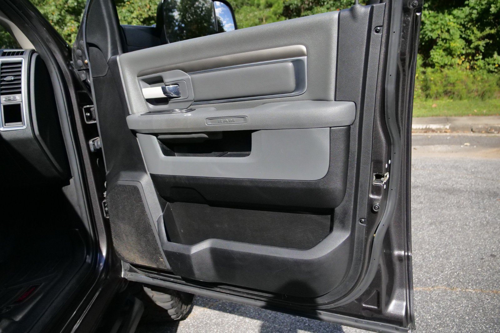 Used 2017 RAM 1500 Big Horn AWD/4WD image 45