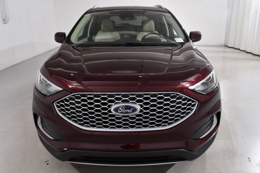 Used 2023 Ford Edge SEL AWD/4WD image 3