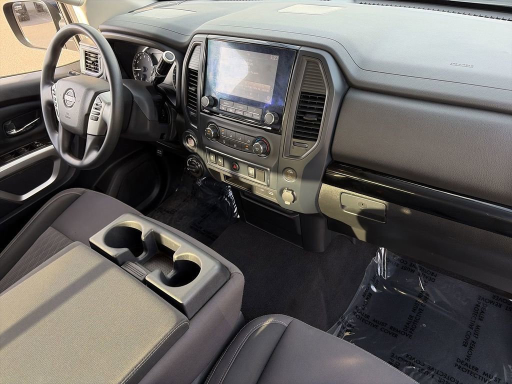 Used 2023 Nissan Titan SV AWD/4WD image 21