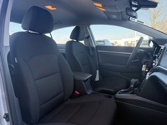 Used 2020 Hyundai Elantra SE w/ Cargo Package (C1) image 13