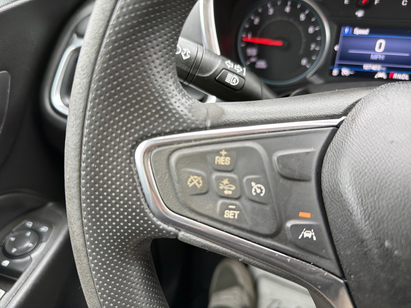 Used 2021 Chevrolet Equinox LT AWD/4WD image 29