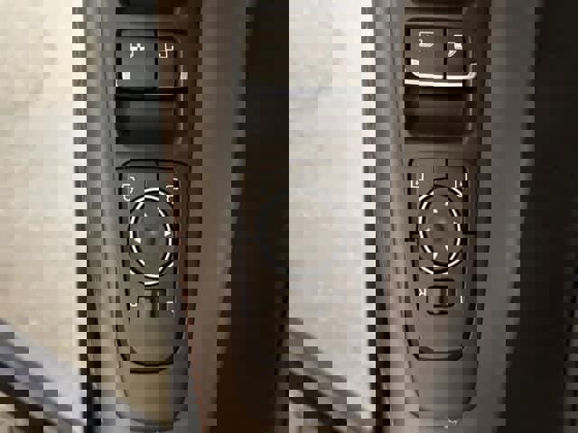 Used 2020 Hyundai Santa Fe Limited image 21