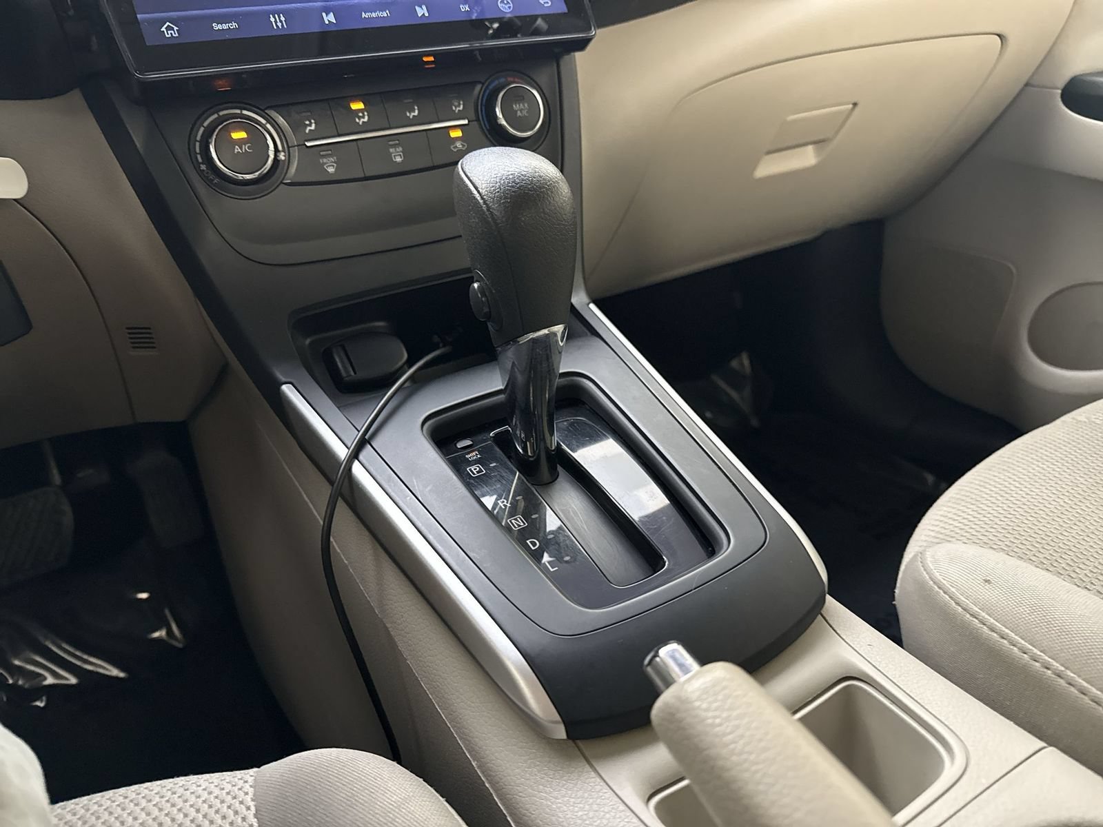 Used 2016 Nissan Sentra S FWD image 16
