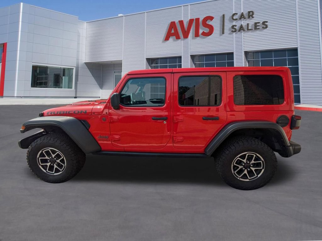 Used 2025 Jeep Wrangler Unlimited Rubicon w/ Convenience Group AWD/4WD image 10